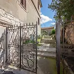 Apartment Arena